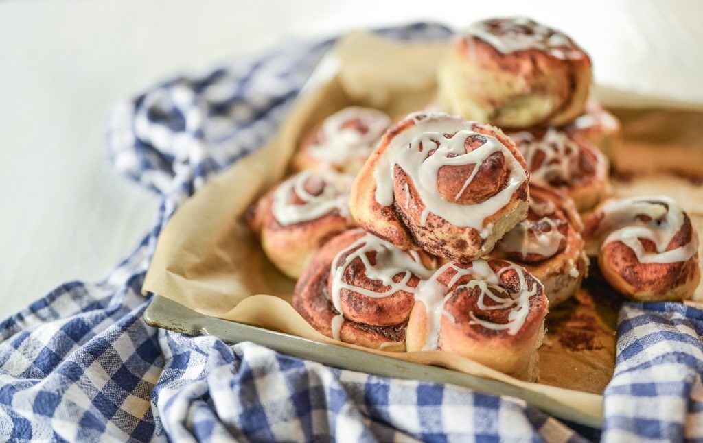 cinnamon rolls, food, sweet